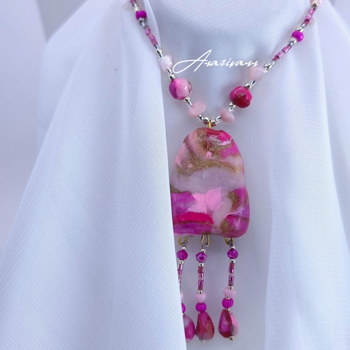 گردنبند رولباسی صورتی