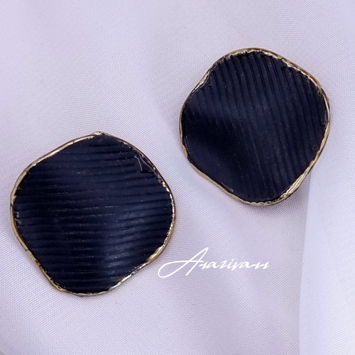 گوشواره دفرمه مشکی شیاری