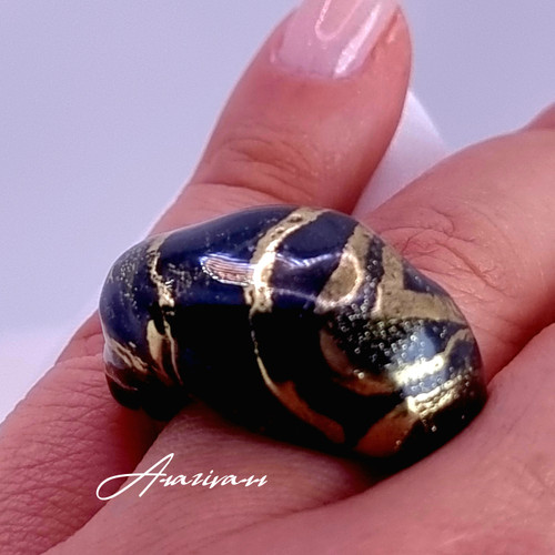 انگشتر حجیم دفرمه مشکی طلایی