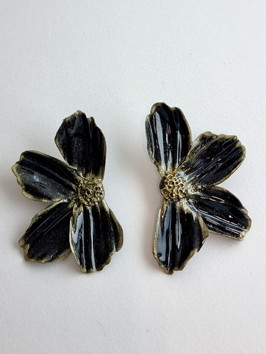 گوشواره پلیمری گل مشکی فوق العاده سبک کد 45