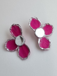گوشواره پلیمری دستساز سرخابی نقره ای فوق العاده سبک کد 44